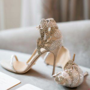 FSJ Cream Sandals with Crystal Embellishments